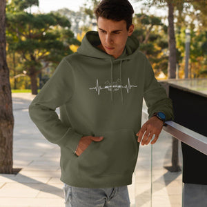 Hoody Campingliebe, mit Kardiogramm Aufdruck und Wohnmobil in der Mitte,Hoody in olive