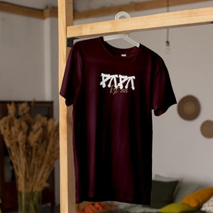 Personalisiertes Papa T-Shirt mit Namen der Kinder und Wunschjahr in bordaux – Individuelles Geschenk für Väter zum Vatertag