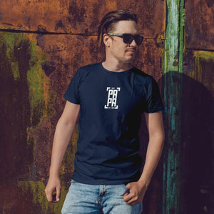 Papa T-Shirt personalisiert mit Wunschnamen oder Geburtsjahr in navy – Einzigartiges Geschenk für Väter und werdende Papas