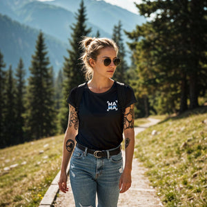 Mama T-Shirt personalisiert mit Wunschnamen oder Geburtsjahr in schwarz – Einzigartiges Geschenk für Mütter und werdende Mamas