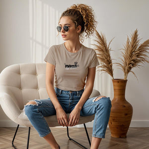 Individuelles Mama Shirt mit Kindernamen und Geburtsjahr in khaki – Das perfekte personalisierte Geschenk für die stolze Mutter