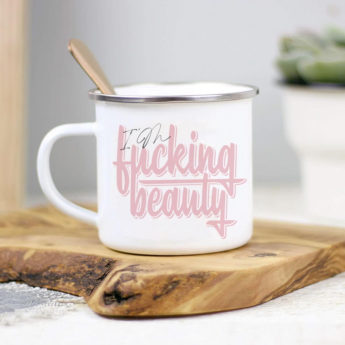 Emailletasse mit Aufdruck Beauty