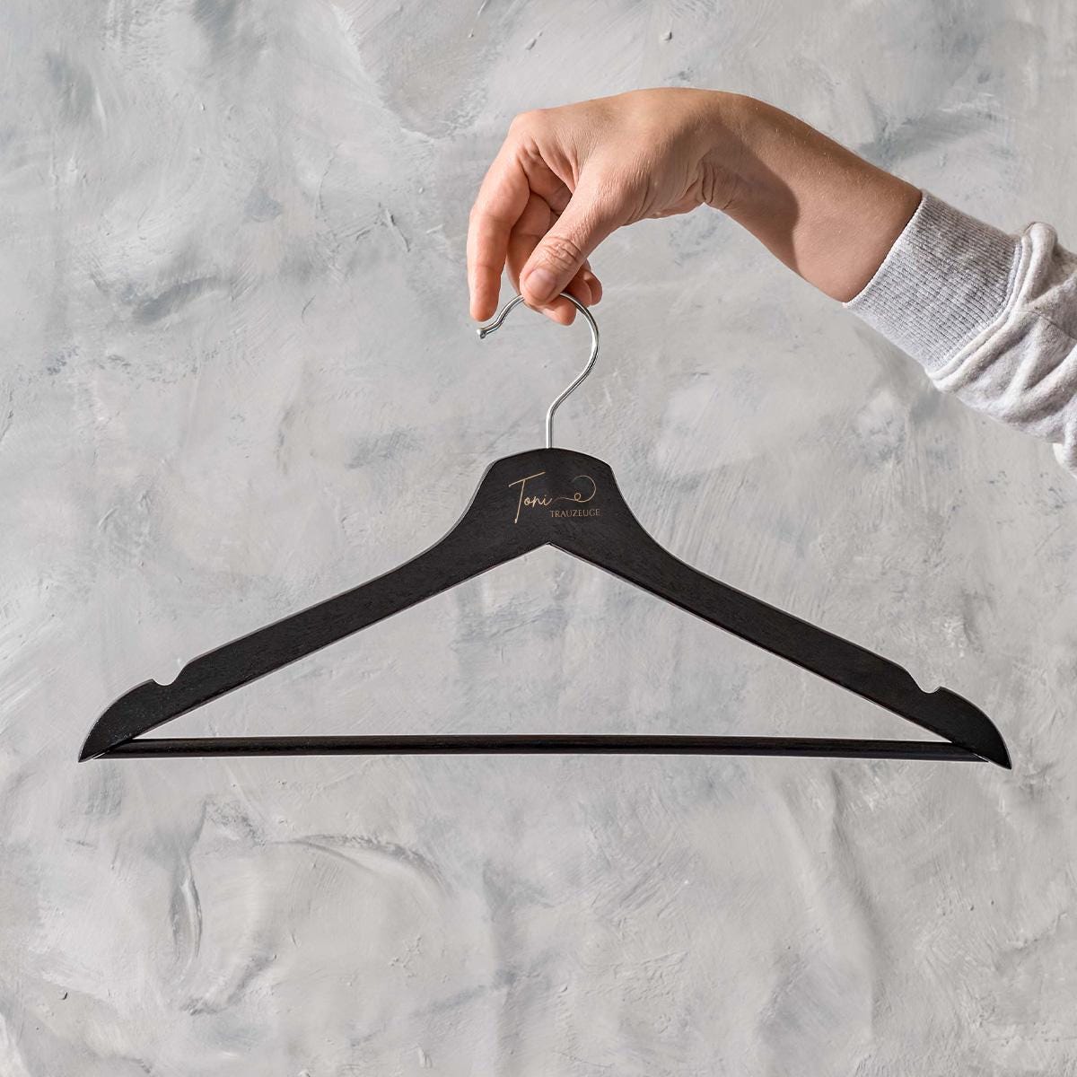 Holz Kleiderbügel Ranke mit personalisierter Gravur, Wunschtext, Hochzeit, Brautkleid, Brautgeschenk, Approbation, Staatsexamen