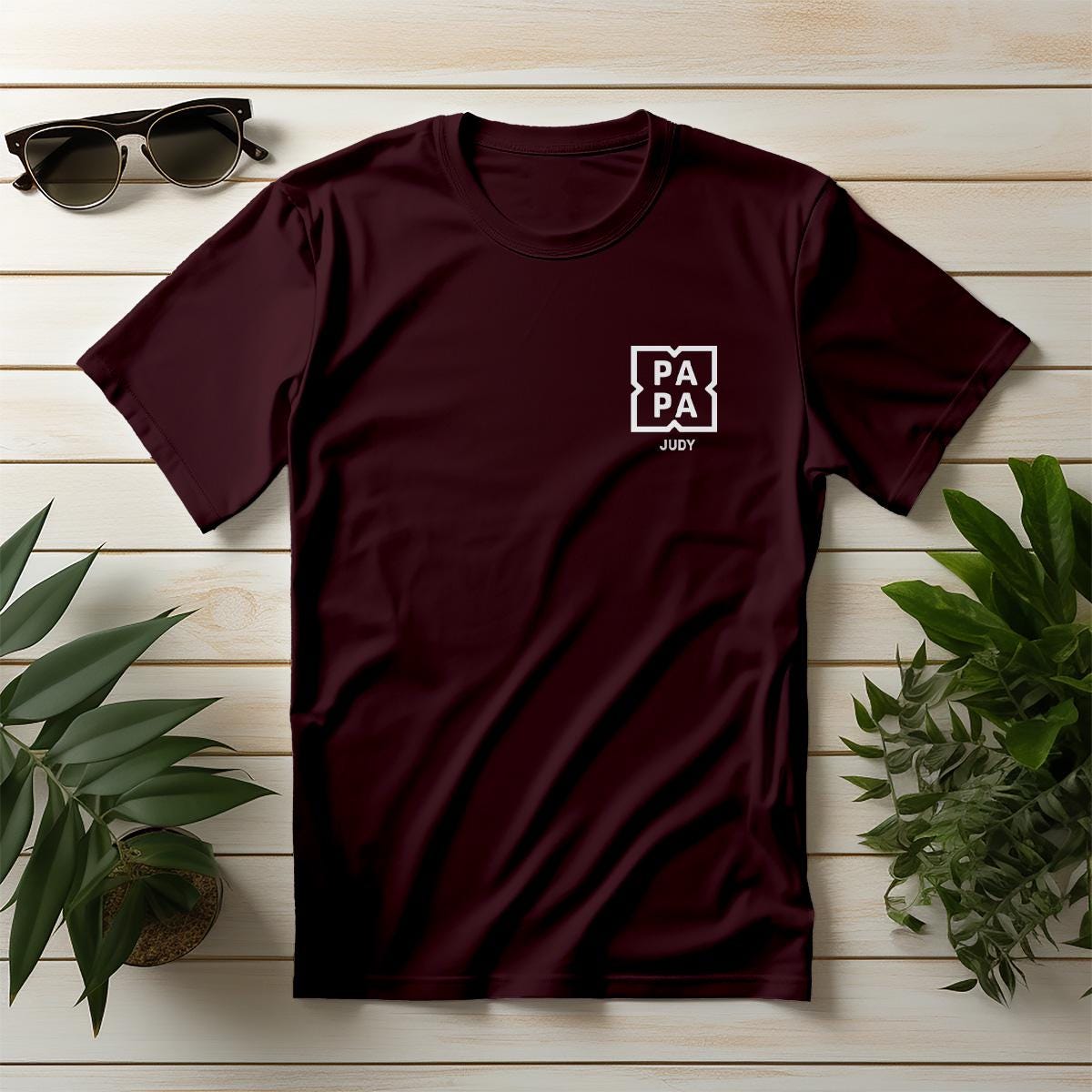 Individuelles Papa Shirt mit Kindernamen und Geburtsjahr in bordaux – Das perfekte personalisierte Geschenk für stolze Dads