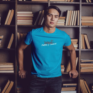Individuelles Papa Shirt mit Kindernamen und Geburtsjahr in aqua – Das perfekte personalisierte Geschenk für stolze Dads
