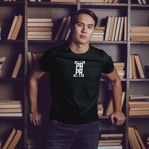 Papa T-Shirt personalisiert mit Wunschnamen oder Geburtsjahr in schwarz – Einzigartiges Geschenk für Väter und werdende Papas