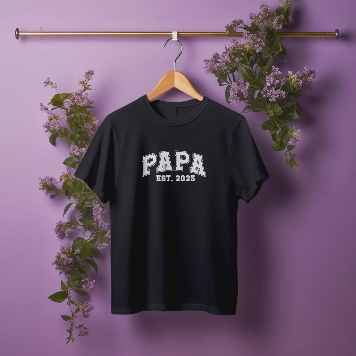 Papa T-Shirt personalisiert mit Wunschnamen oder Geburtsjahr in schwarz – Einzigartiges Geschenk für Väter und werdende Papas