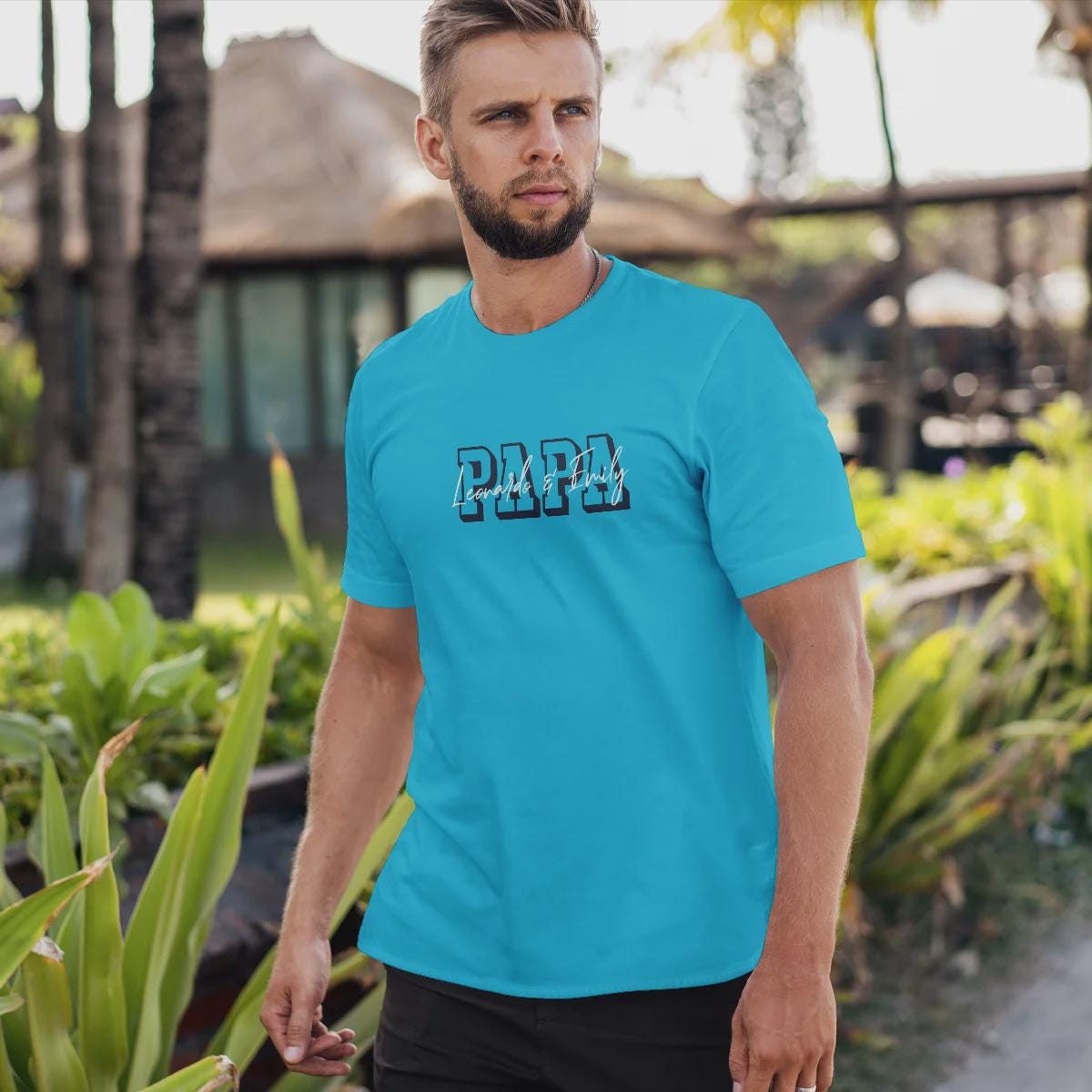 Individuelles Papa Shirt mit Kindernamen und Geburtsjahr in aqua – Das perfekte personalisierte Geschenk für stolze Dads