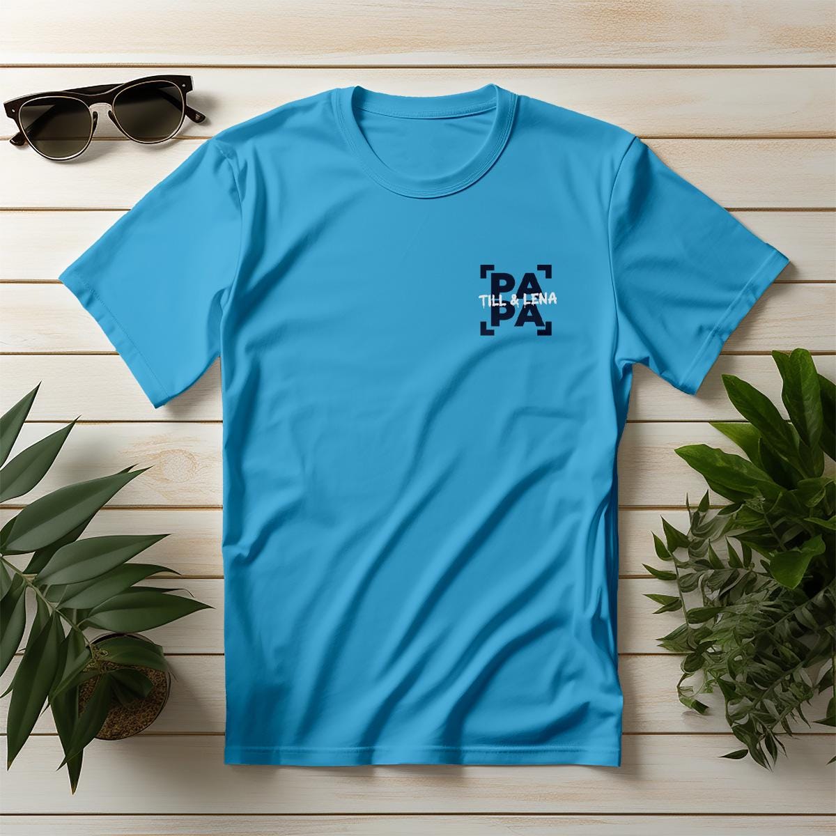 Individuelles Papa Shirt mit Kindernamen und Geburtsjahr in aqua – Das perfekte personalisierte Geschenk für stolze Dads