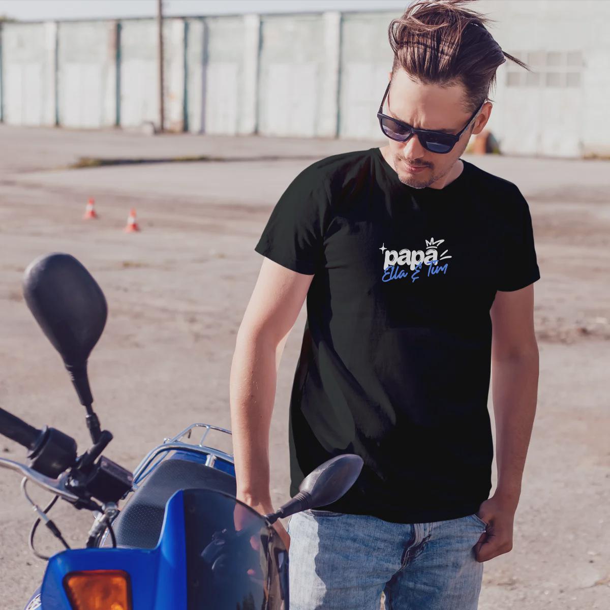 Papa T-Shirt personalisiert mit Wunschnamen oder Geburtsjahr in schwarz – Einzigartiges Geschenk für Väter und werdende Papas