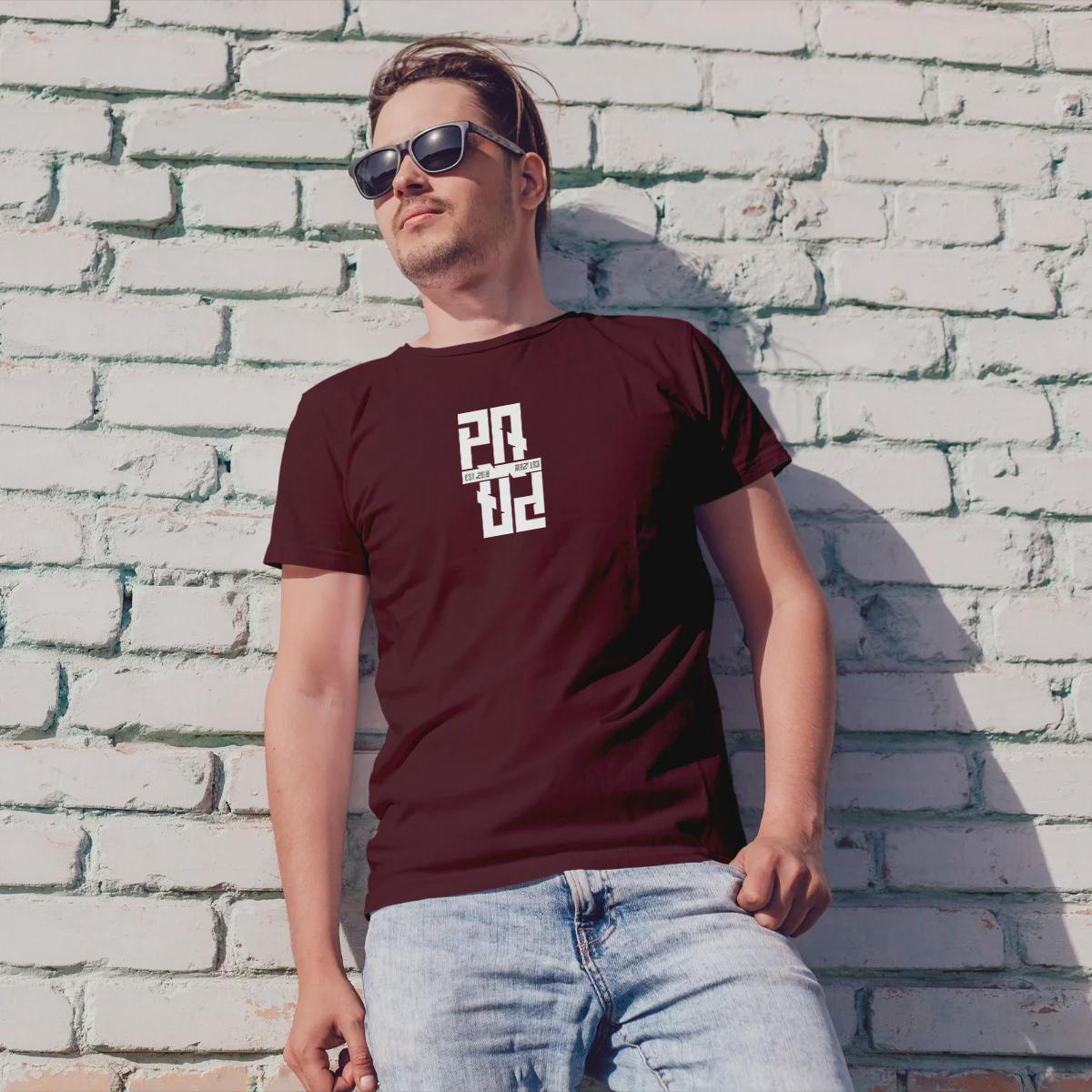 Personalisiertes Papa T-Shirt mit Namen der Kinder und Wunschjahr in bordaux – Individuelles Geschenk für Väter zum Vatertag