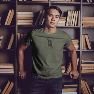 Individuelles Papa Shirt mit Kindernamen und Geburtsjahr in khaki – Das perfekte personalisierte Geschenk für stolze Dads