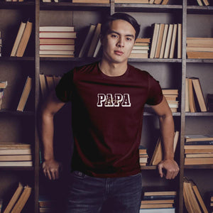 Personalisiertes Papa T-Shirt mit Namen der Kinder und Wunschjahr in bordaux – Individuelles Geschenk für Väter zum Vatertag