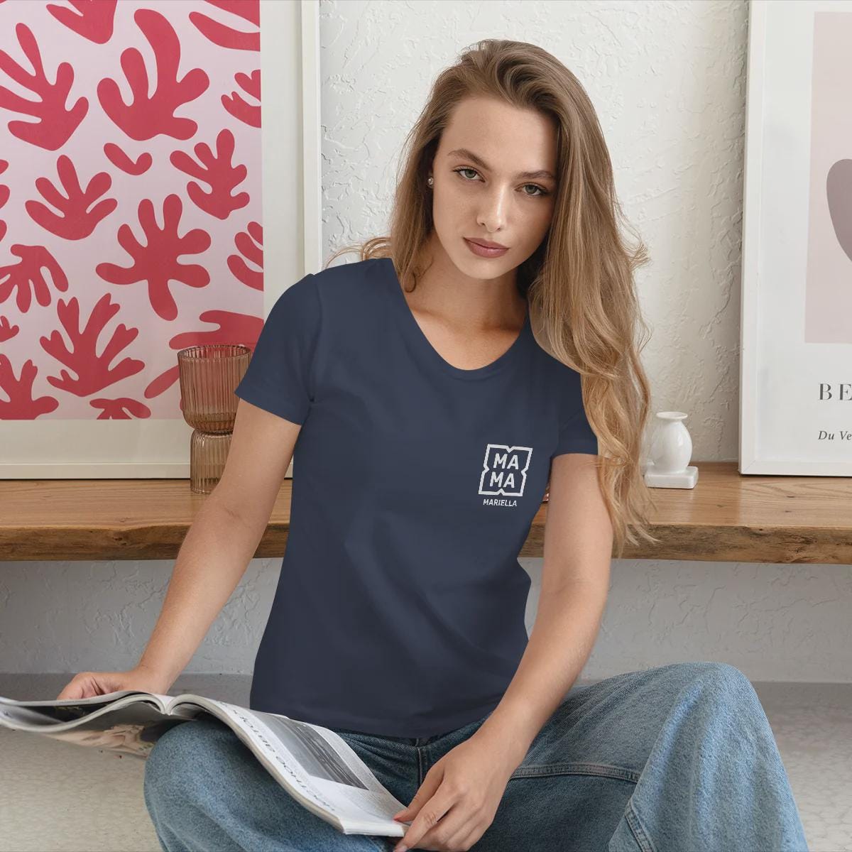 Individuelles Mama Shirt mit Kindernamen und Geburtsjahr in navy – Das perfekte personalisierte Geschenk für die stolze Mutter