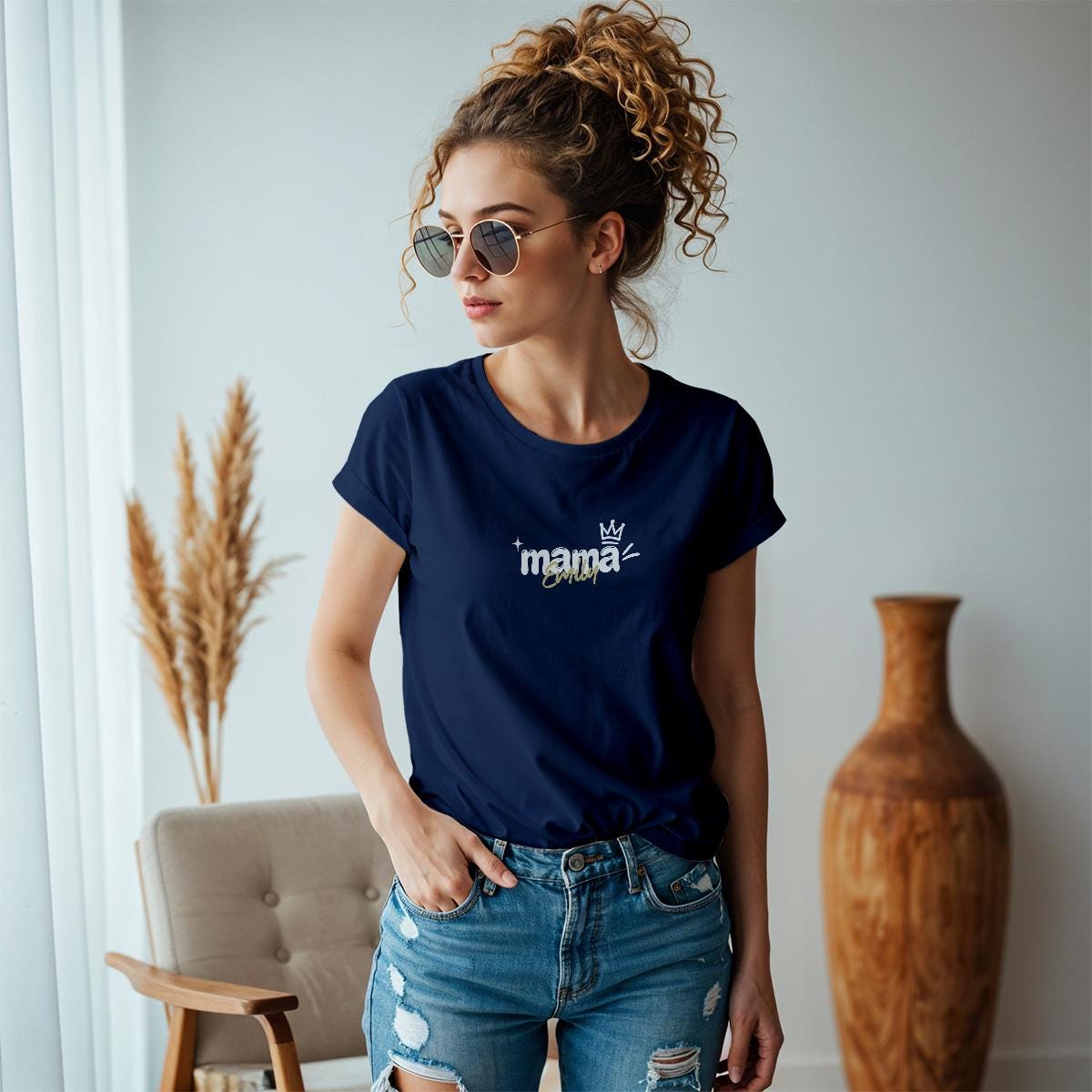 Individuelles Mama Shirt mit Kindernamen und Geburtsjahr in navy – Das perfekte personalisierte Geschenk für die stolze Mutter