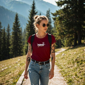 Personalisiertes Mama T-Shirt mit Namen der Kinder und Wunschjahr in bordeaux – Individuelles Geschenk für Mütter zum Muttertag